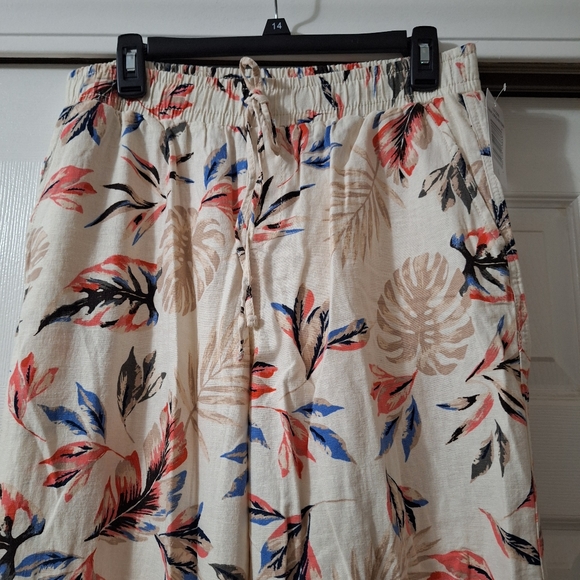 NWT Briggs Floral Pants Size L - Picture 3 of 11